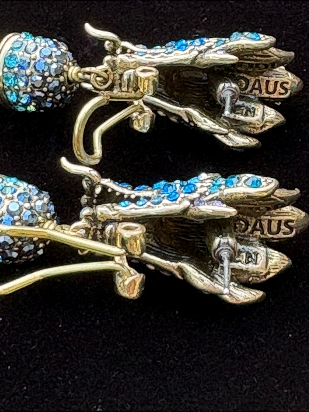 Heidi Daus 'Devine Dragon' Statement Set - Picture 10 of 15